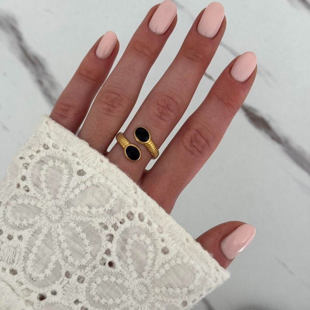 SKU:0194 Gold black ring vintage style made of‎ high-quality materials